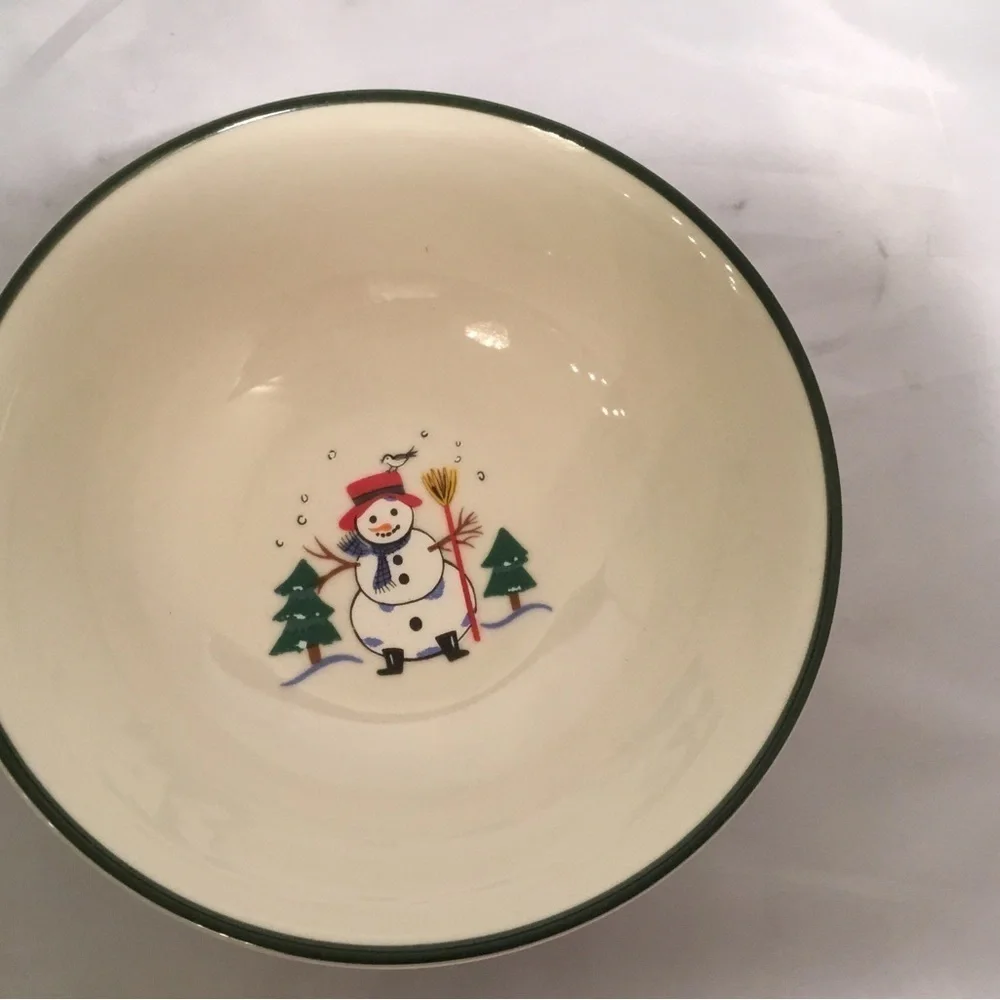 𝅺pfaltzgraff‎ SNOW VILLAGE 4 CEREAL BOWL